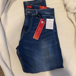 ⚡️ flash! NWT!  Men’s Guess jeans 32x30.